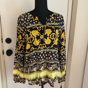 11-1 Tylho Floral Patterned Women's Top